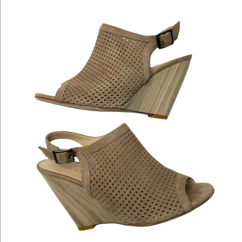 M. Gemi | The Vivo Tan Suede Peep Toe Wedge 39